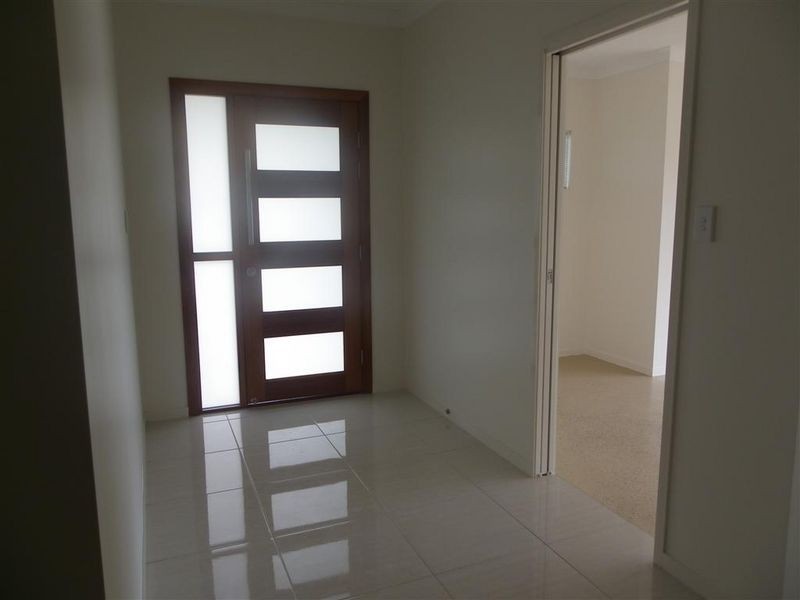 2 Pod Place, Bowen QLD 4805