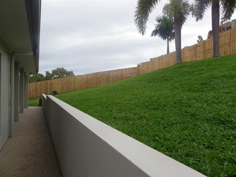 2 Pod Place, Bowen QLD 4805