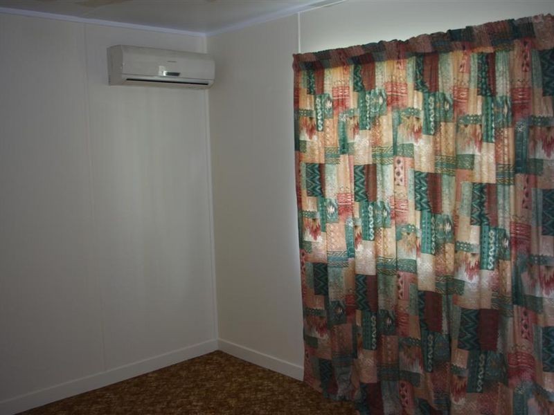 28 Lascelles Street, Bowen QLD 4805