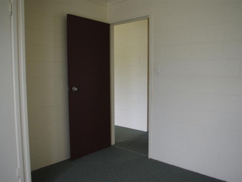 2/18 Poole Street, Bowen QLD 4805