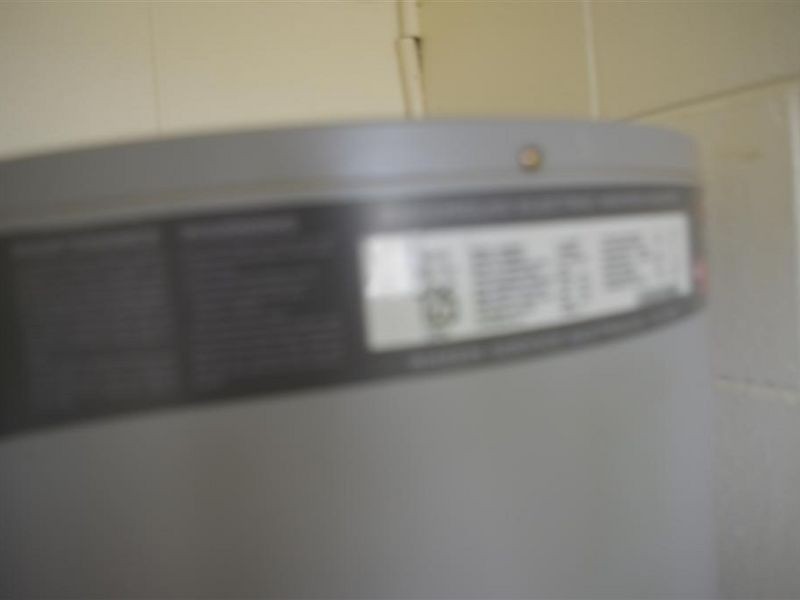 2/18 Poole Street, Bowen QLD 4805