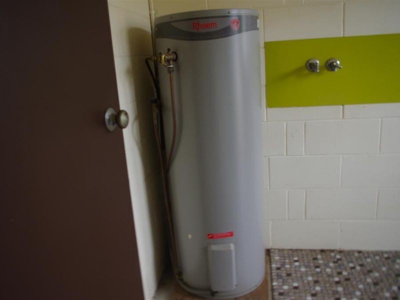 2/18 Poole Street, Bowen QLD 4805