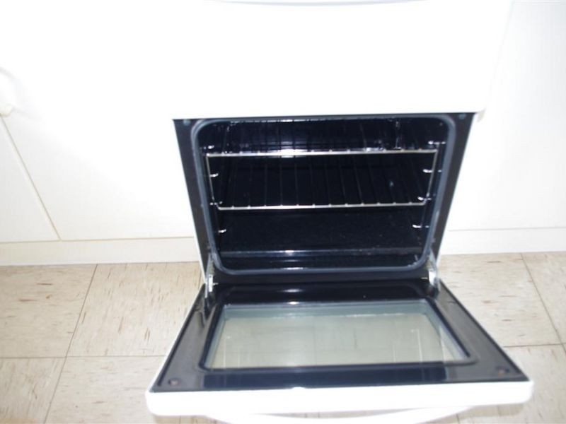 2/18 Poole Street, Bowen QLD 4805