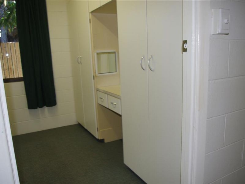 2/7 Brisbane Street, Bowen QLD 4805