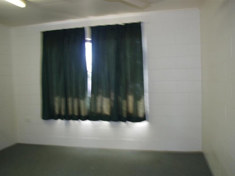 2/7 Brisbane Street, Bowen QLD 4805