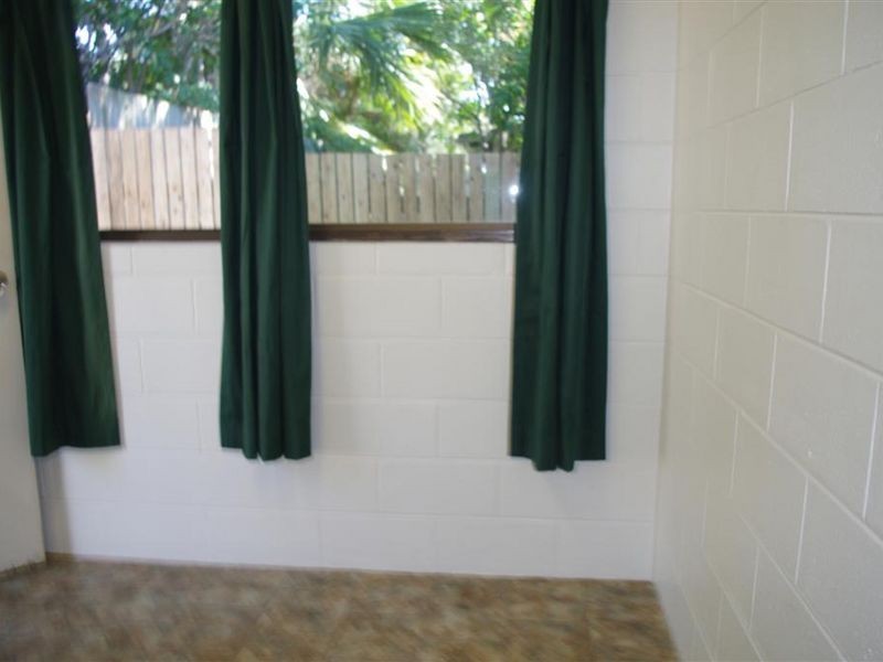 2/7 Brisbane Street, Bowen QLD 4805