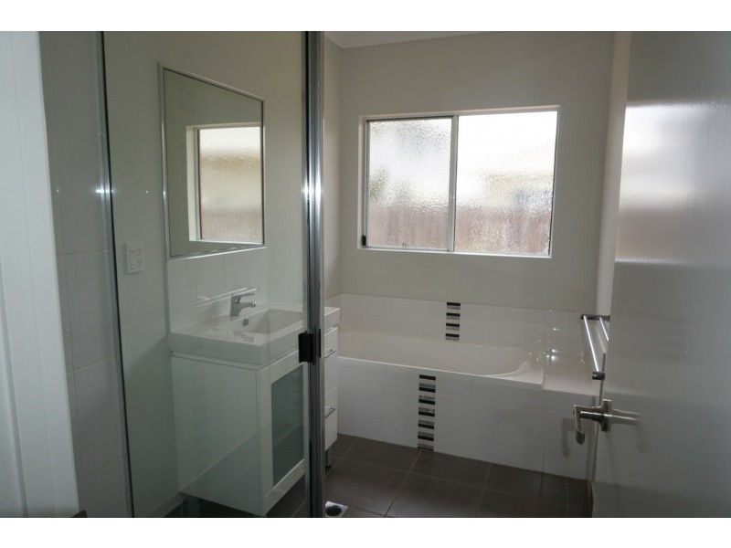 34 Seabreeze Close, Bowen QLD 4805