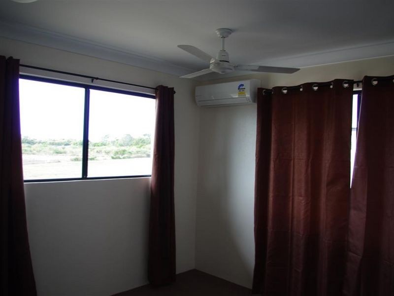 16 Silk Road, Bowen QLD 4805