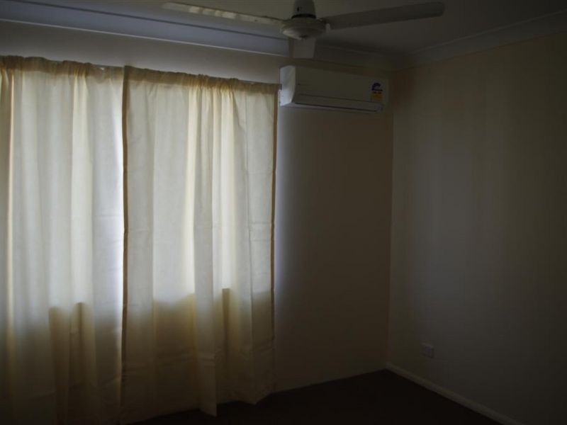 16 Silk Road, Bowen QLD 4805