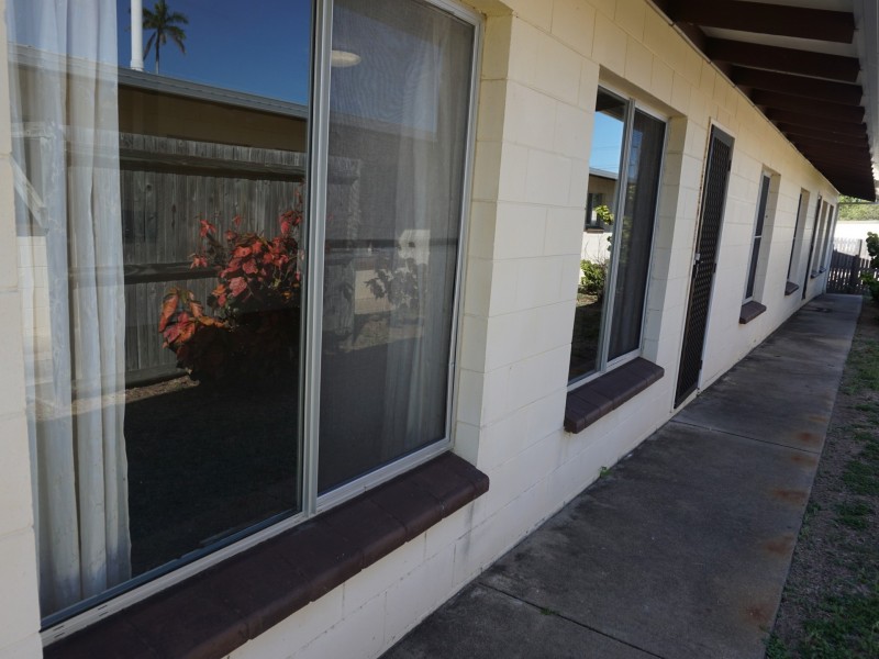 Unit 4/18 Poole Street, Bowen QLD 4805