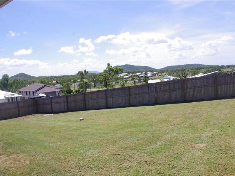 3 Seacove Crescent, Bowen QLD 4805