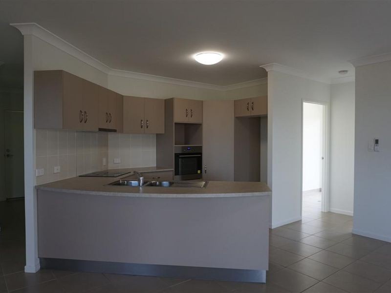 5 Harbour View Terrace, Bowen QLD 4805