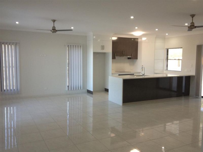9 Allan  Place, Bowen QLD 4805