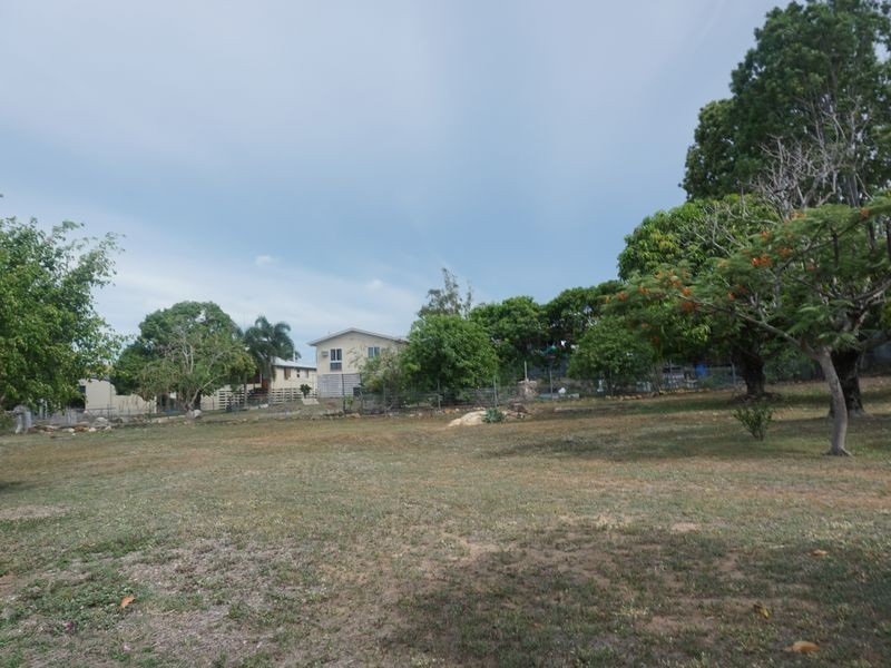 55 Livingstone Street, Bowen QLD 4805