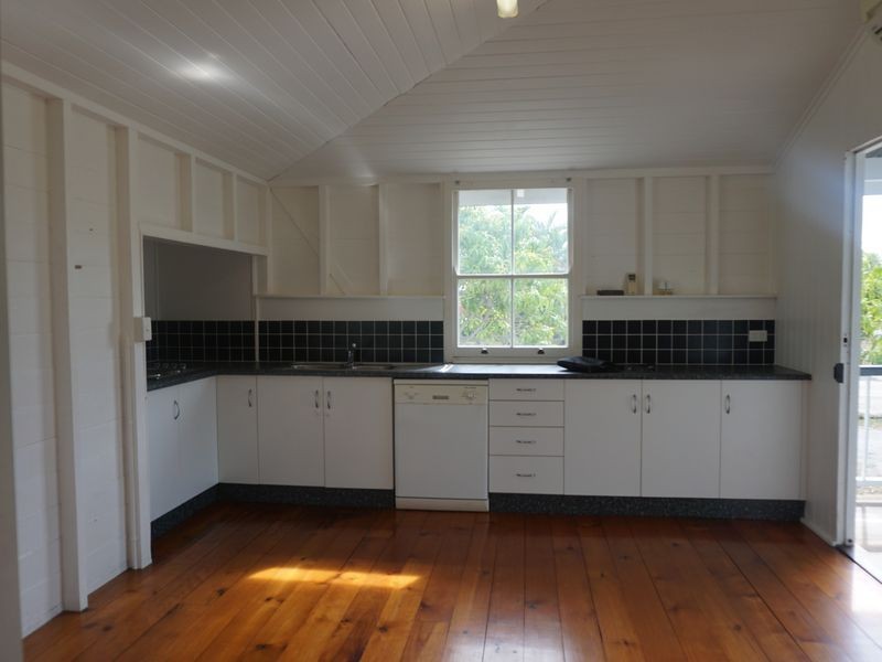 55 Livingstone Street, Bowen QLD 4805