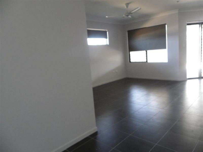 17 Sapphire Cresent, Bowen QLD 4805