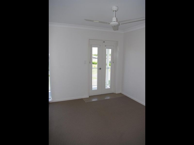 8 Seabreeze Close, Bowen QLD 4805