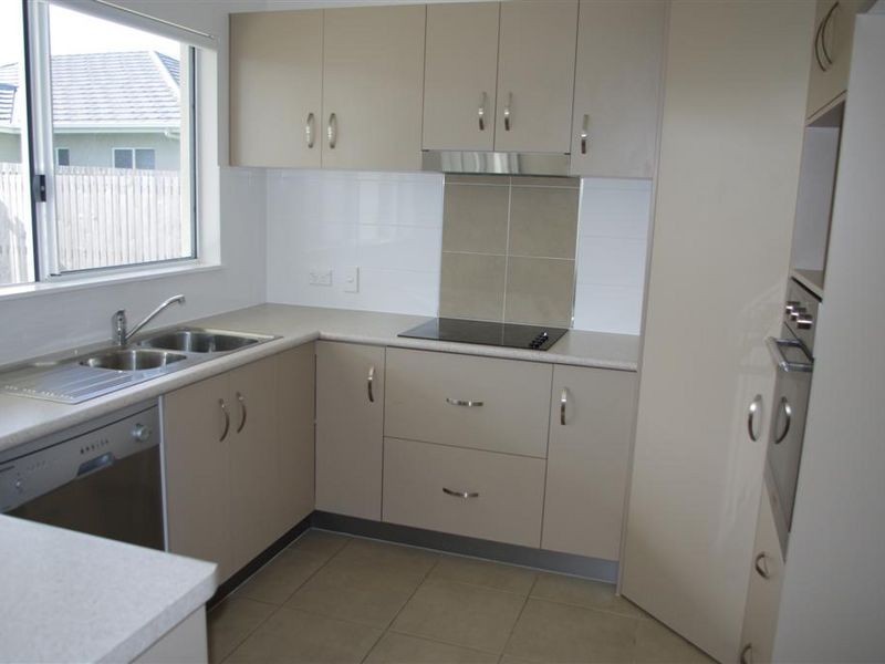 8 Seabreeze Close, Bowen QLD 4805