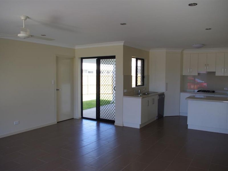 9A Lemon Grove, Bowen QLD 4805