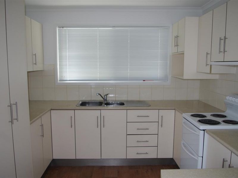 10 Salisbury Crescent, Bowen QLD 4805