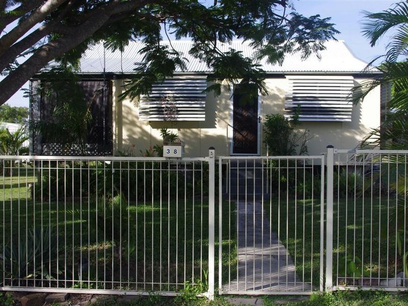38 Brisbane Street, Bowen QLD 4805