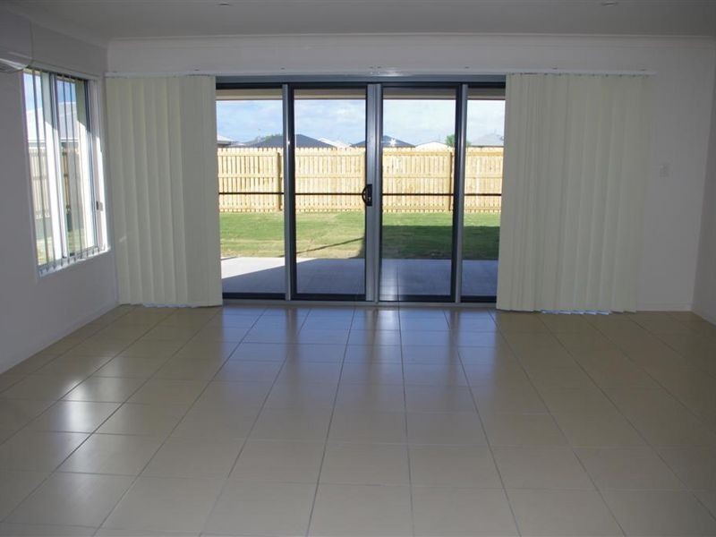 31 Banks Drive, Bowen QLD 4805