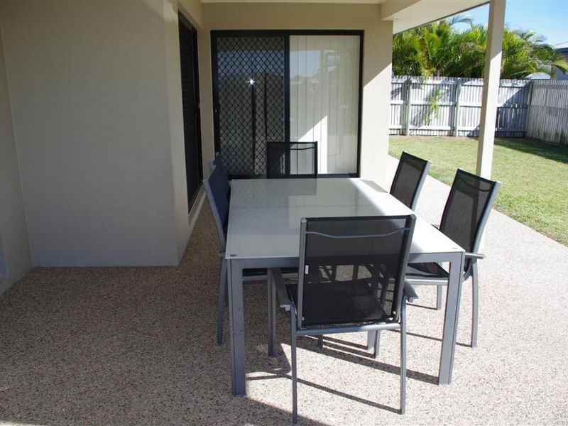 22 Lemon Grove, Bowen QLD 4805