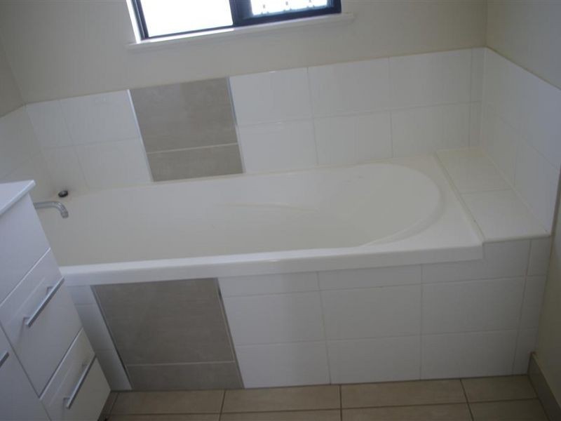 37 Seabreeze Crescent, Bowen QLD 4805