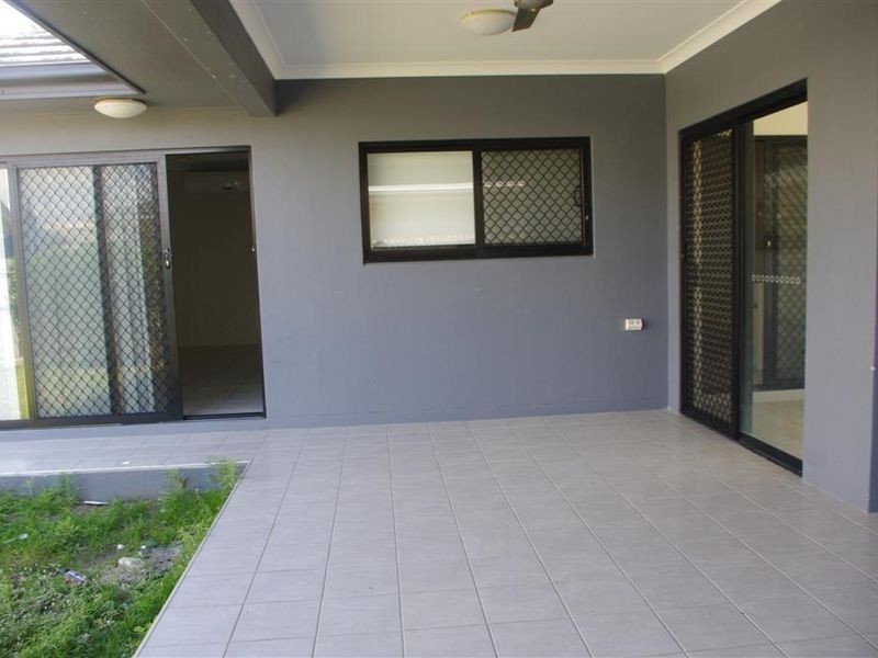 37 Seabreeze Crescent, Bowen QLD 4805