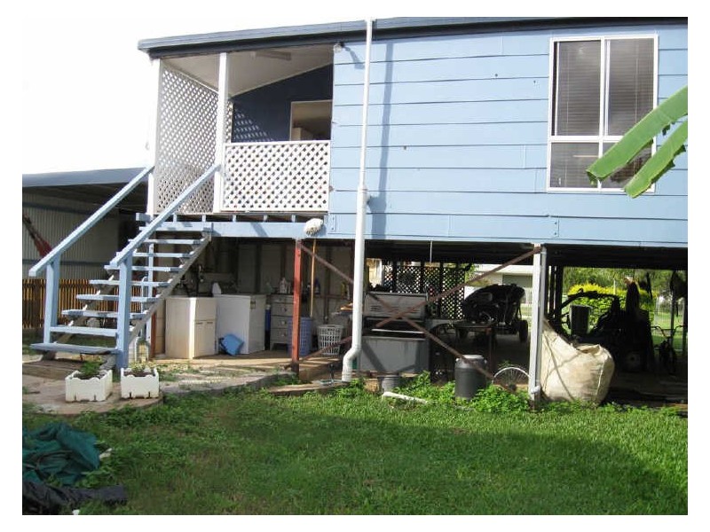 53 Whyte Avenue, Bowen QLD 4805