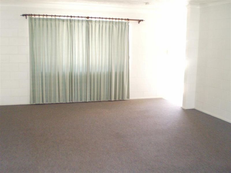 4/108 Herbert Street, Bowen QLD 4805