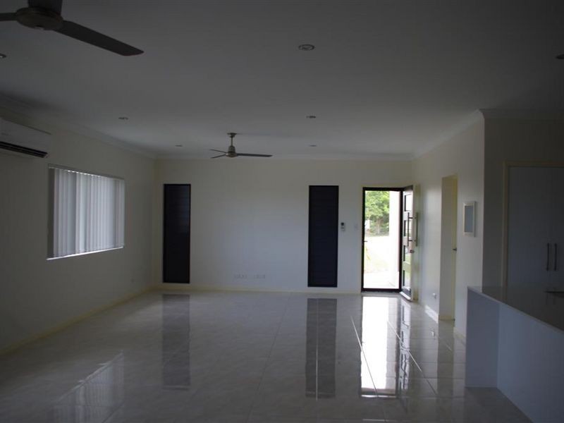 16 Reynolds Street, Bowen QLD 4805