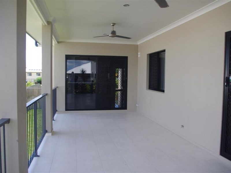16 Reynolds Street, Bowen QLD 4805