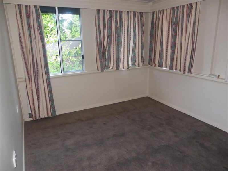 27 Murroona Road, Bowen QLD 4805