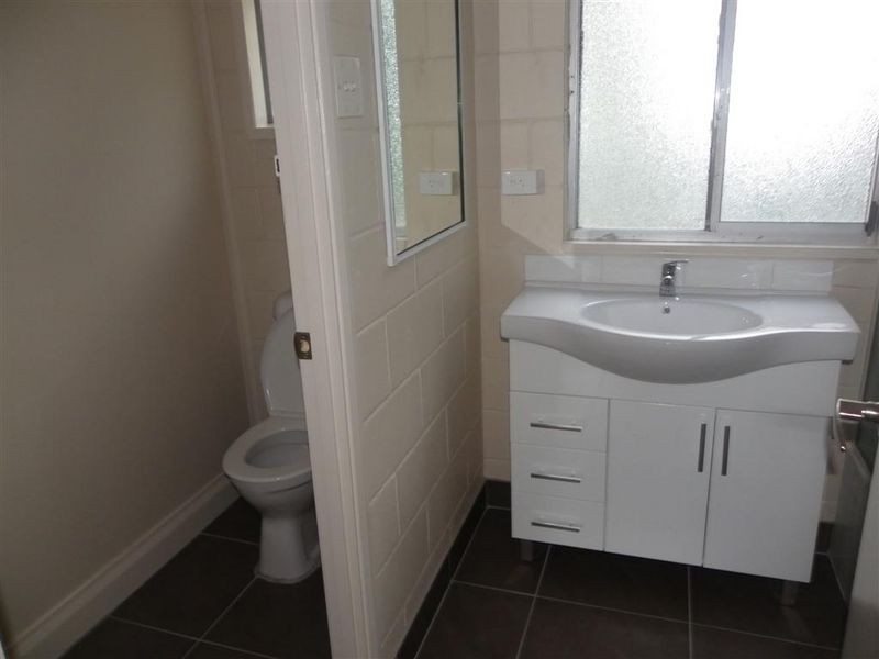 27 Murroona Road, Bowen QLD 4805