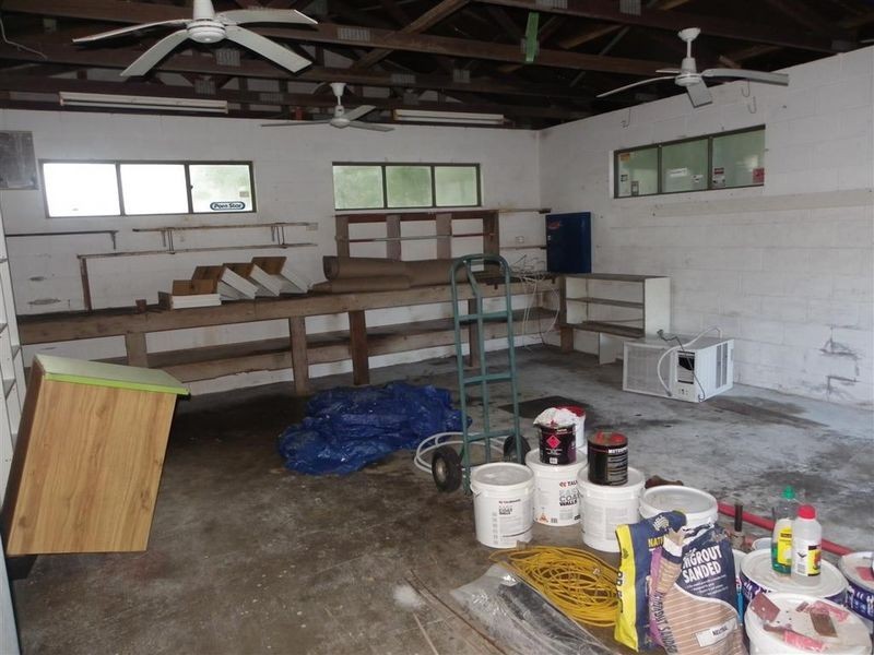 27 Murroona Road, Bowen QLD 4805