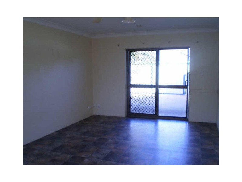 2/20 Marshall Street, Bowen QLD 4805