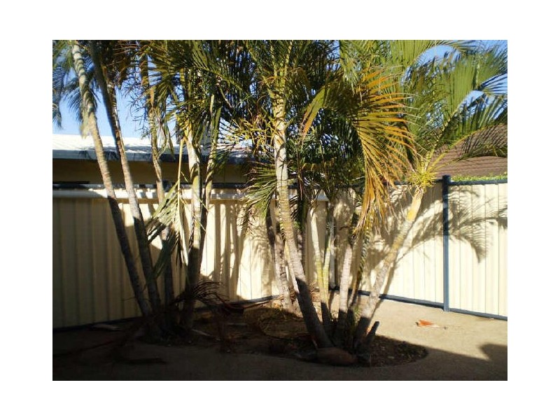 2/20 Marshall Street, Bowen QLD 4805