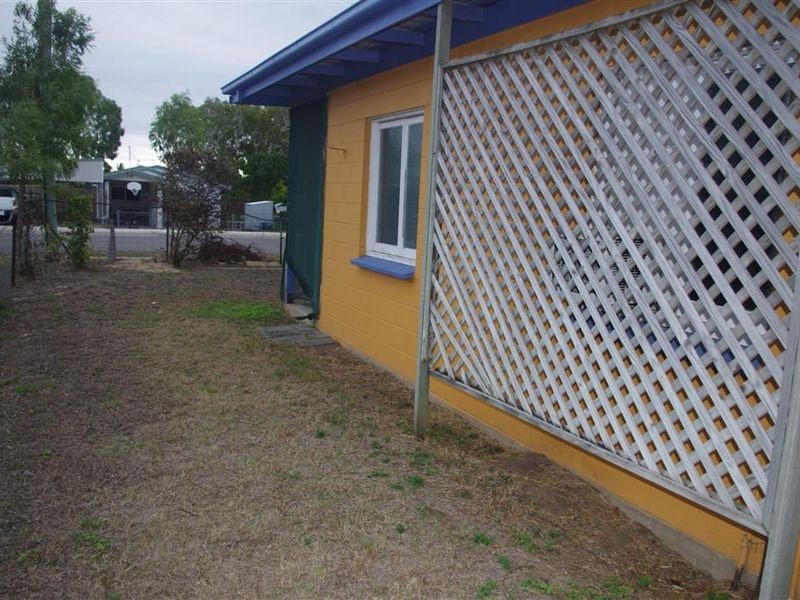Unit 1/124 Soldiers Road, Bowen QLD 4805