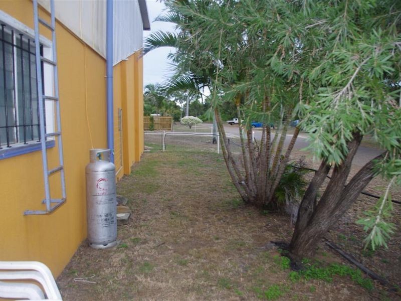 Unit 1/124 Soldiers Road, Bowen QLD 4805