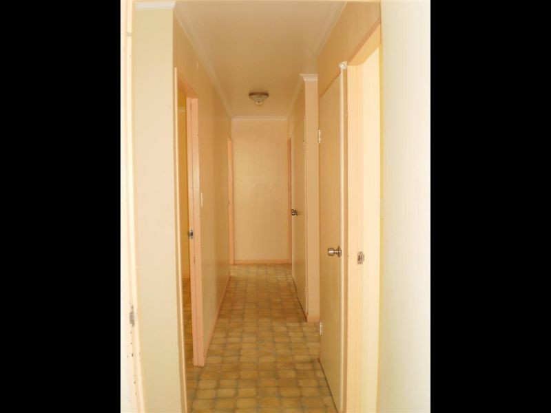 6 Robe Street, Bowen QLD 4805