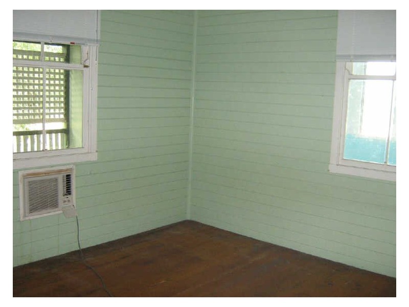 8 Kennedy Street, Bowen QLD 4805