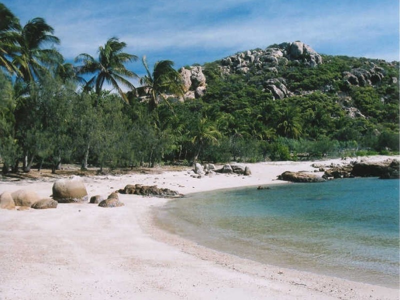 73 Murrays Bay Road, Bowen QLD 4805