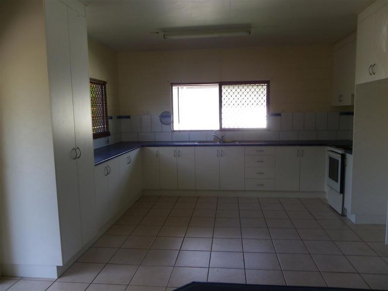 13 Cowan Lane, Bowen QLD 4805