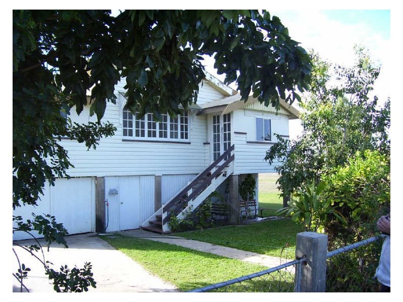 20 Livingstone Street, Bowen QLD 4805