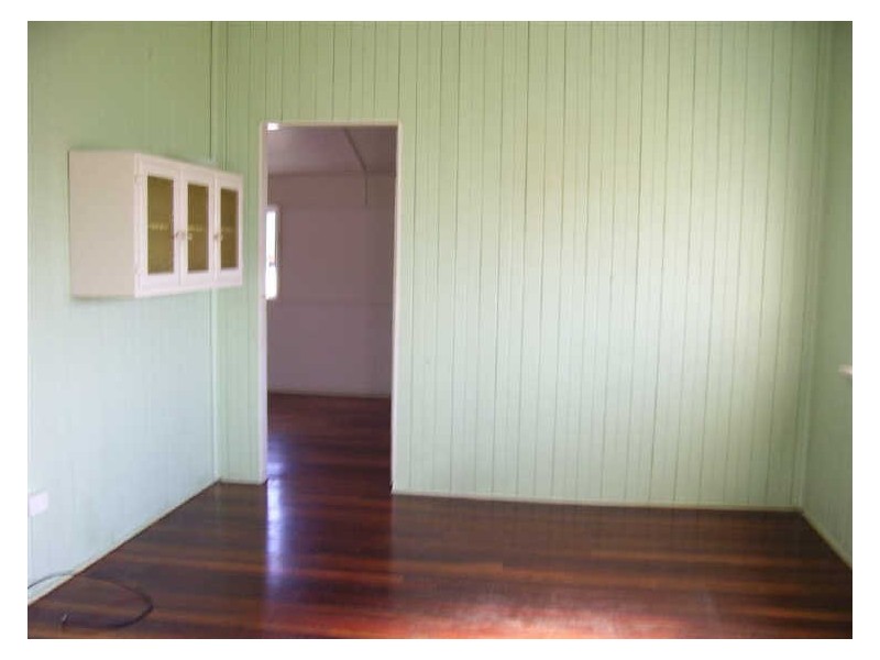 20 Livingstone Street, Bowen QLD 4805