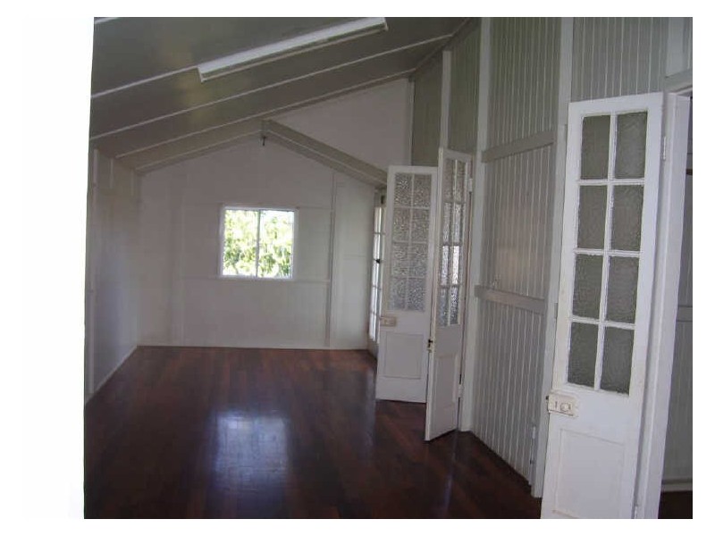 20 Livingstone Street, Bowen QLD 4805