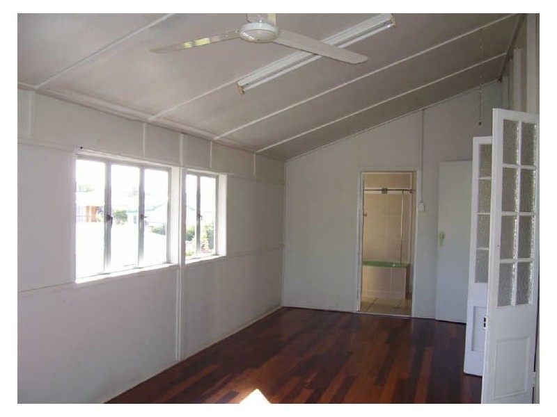 20 Livingstone Street, Bowen QLD 4805