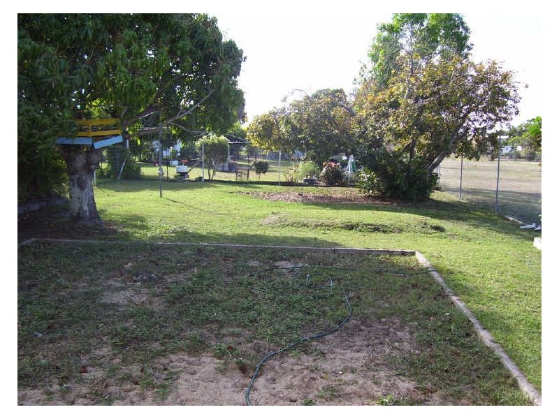 20 Livingstone Street, Bowen QLD 4805