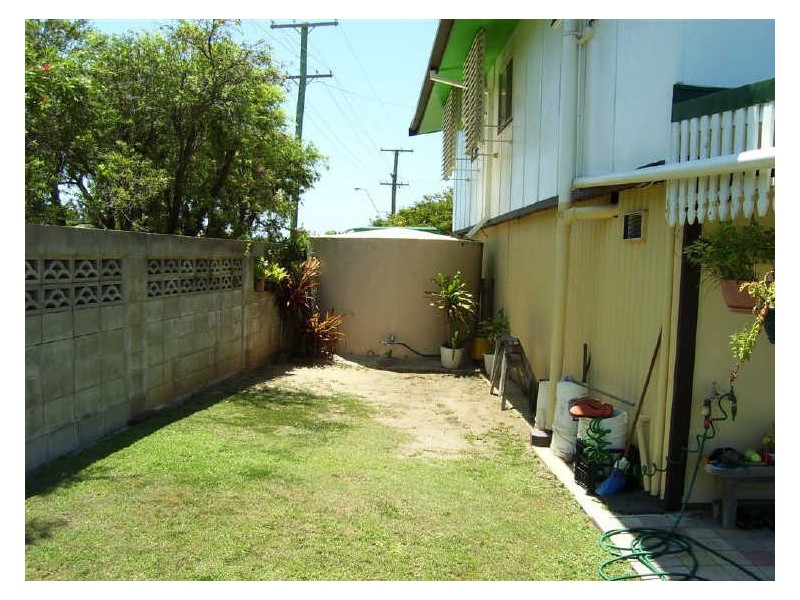 17 Scott Street, Bowen QLD 4805